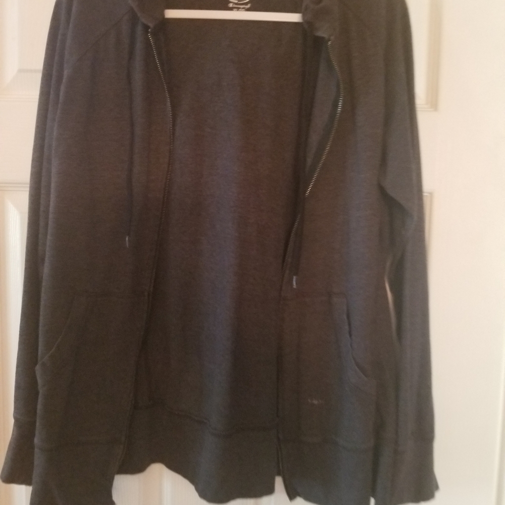 Grey sweatshirt